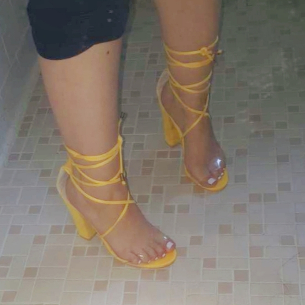 Chuncky Yellow Clear Lace Up Block Heels